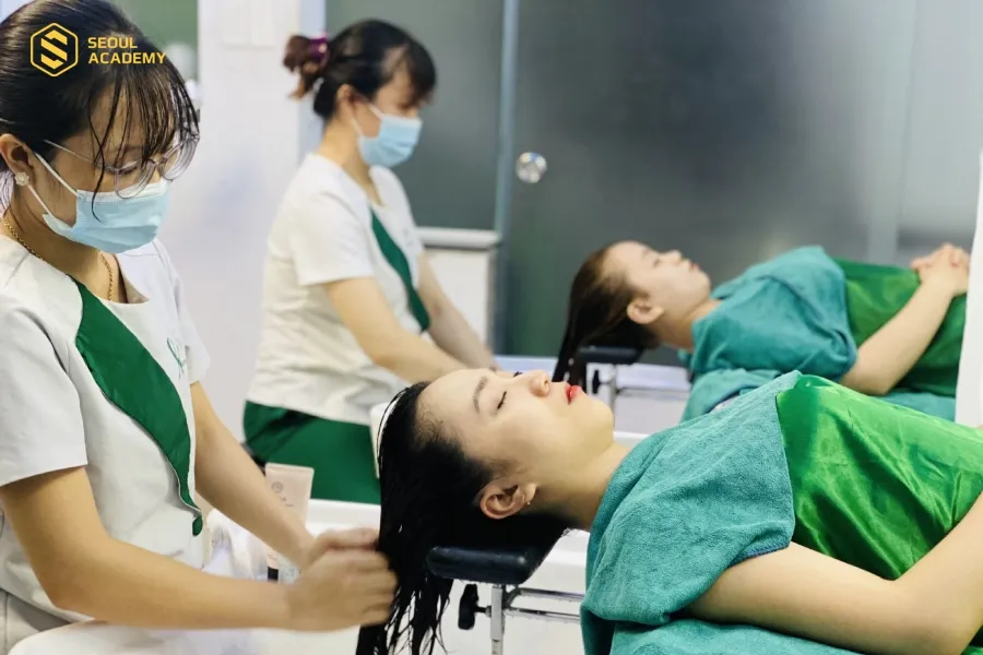 Hi Spa mang đến khóa học gội đầu dưỡng sinh chuyên nghiệp dành cho học viên tại Bình Dương