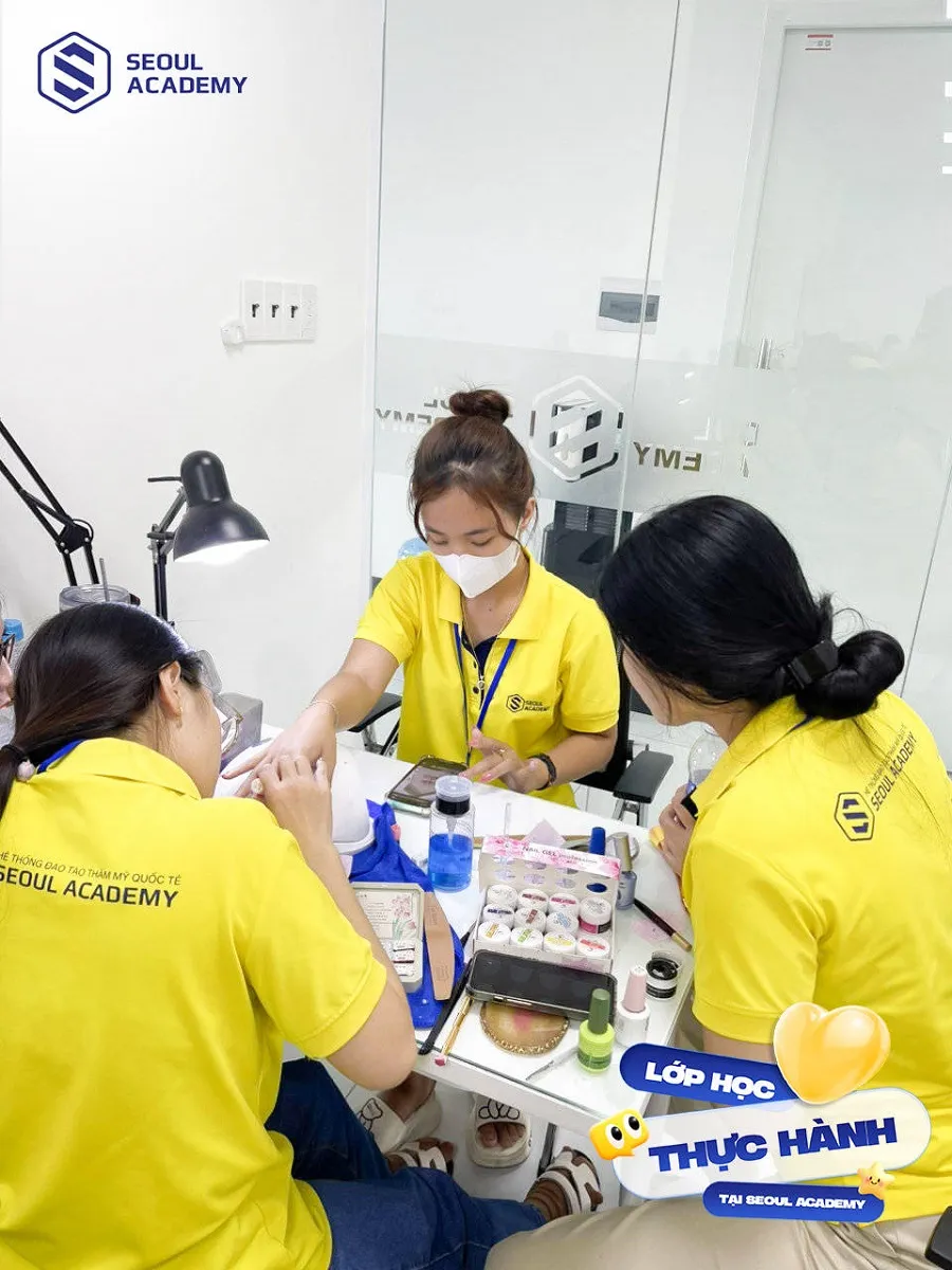 Seoul Academy là gợi ý địa chỉ đào tạo nghề nail uy tín tại Hà Nội được đông đảo học viên yêu thích