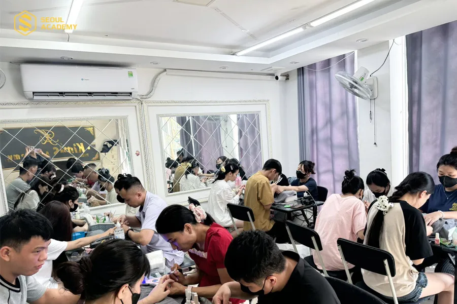 Buổi học thực hành tại Nail Kim’s The Beauty