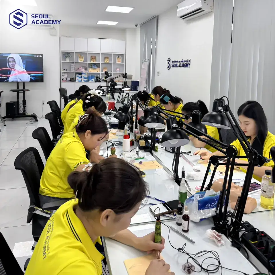 Phun xăm thẩm mỹ là lĩnh vực đòi hỏi sự chính xác và tỉ mỉ