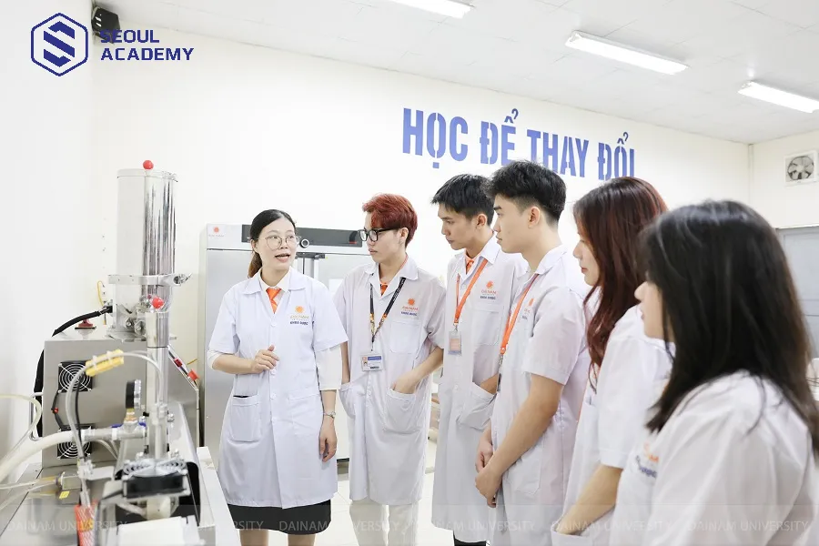 Tốt nghiệp ngành Dược bạn sẽ có nhiều lựa chọn nghề nghiệp khác nhau