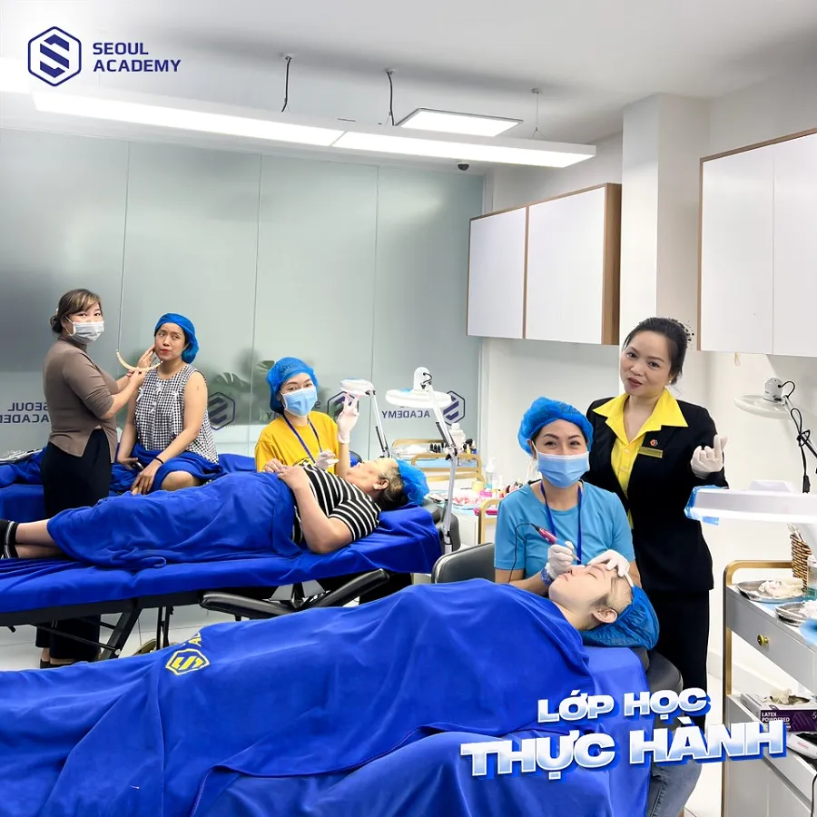 Đội ngũ giảng viên giàu kinh nghiệm luôn theo sát hỗ trợ học viên thực hành