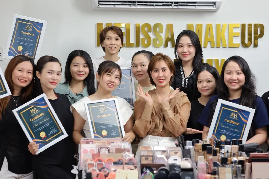 Melissa Makeup Academy là địa chỉ học makeup cô dâu quen thuộc tại TP.HCM