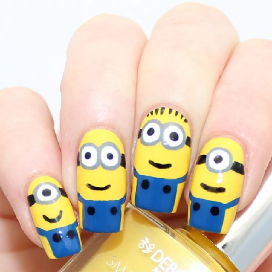 Kỹ thuật vẽ nail hoạt hình cũng được đào tạo chuyên sâu trong khóa học nail nâng cao