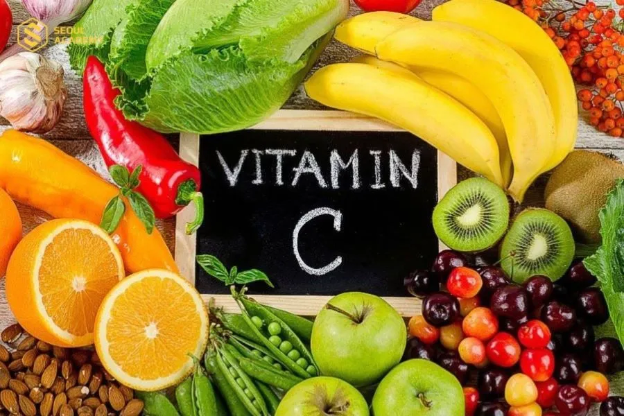 Bổ sung nhiều thực phẩm chứa các vitamin A, C, E để hỗ trợ mi thật khỏe hơn, giảm tình trạng gãy rụng