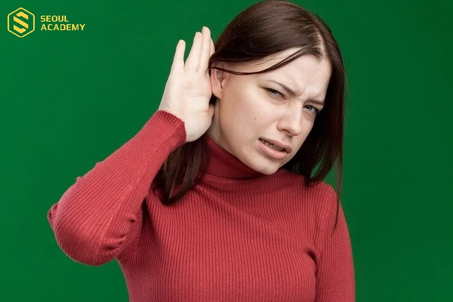 Theo quan niệm dân gian nóng tai phải không ám chỉ có người đang nói xấu bạn