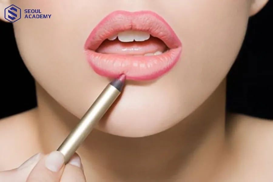 Nếu bạn muốn sở hữu dáng môi quyến rũ, tự tin hơn thì xăm viền môi là lựa chọn phù hợp