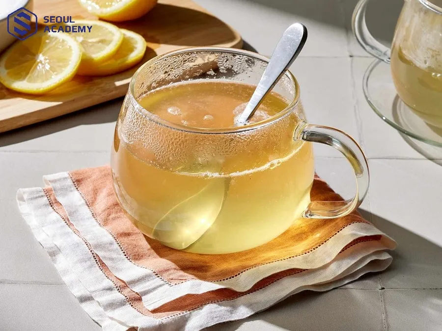 Uống chanh mật ong mỗi sáng là bí quyết duy trì làn da tươi trẻ rạng ngời