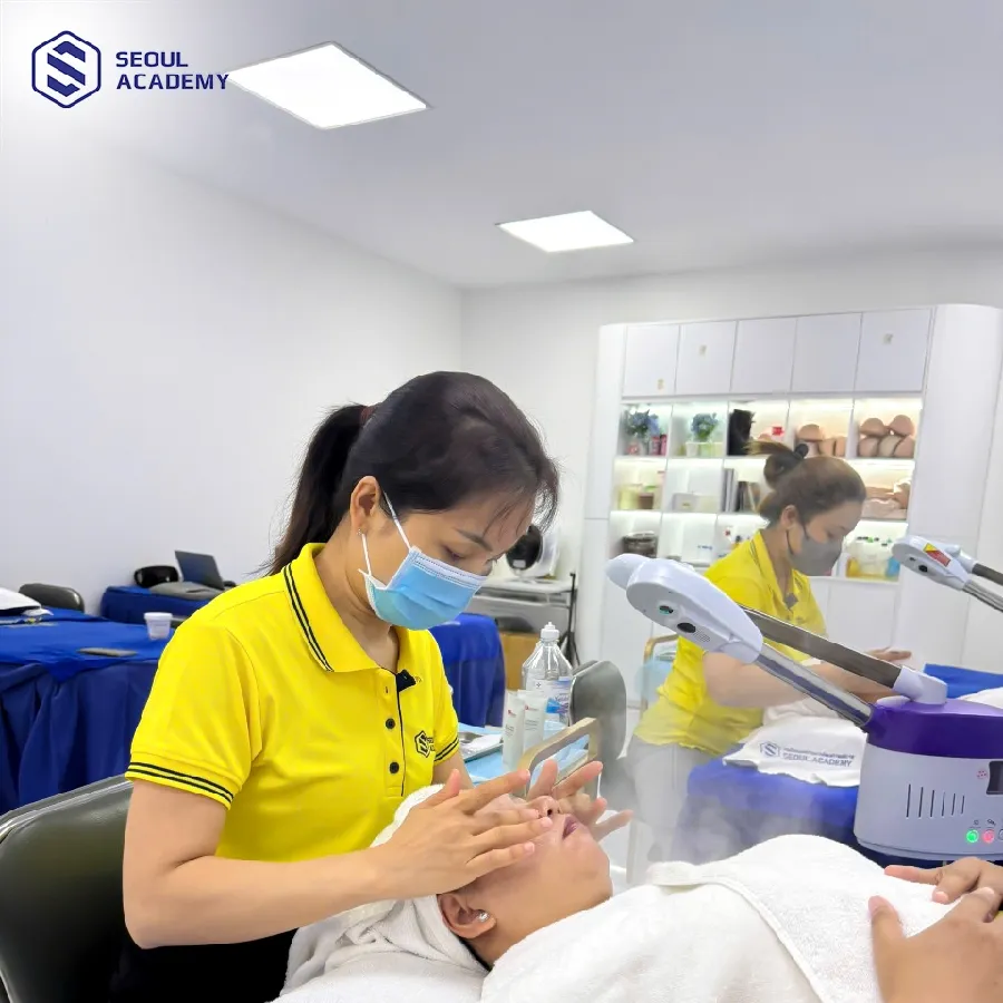 Chọn nơi đào tạo uy tín là nền tảng giúp học viên 40 tuổi thành thạo kỹ thuật và vững tay nghề nhanh chóng