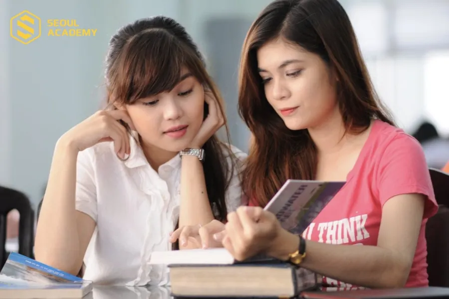 Học cùng bạn bè giúp học tốt hơn Học cùng bạn bè giúp học tốt hơn