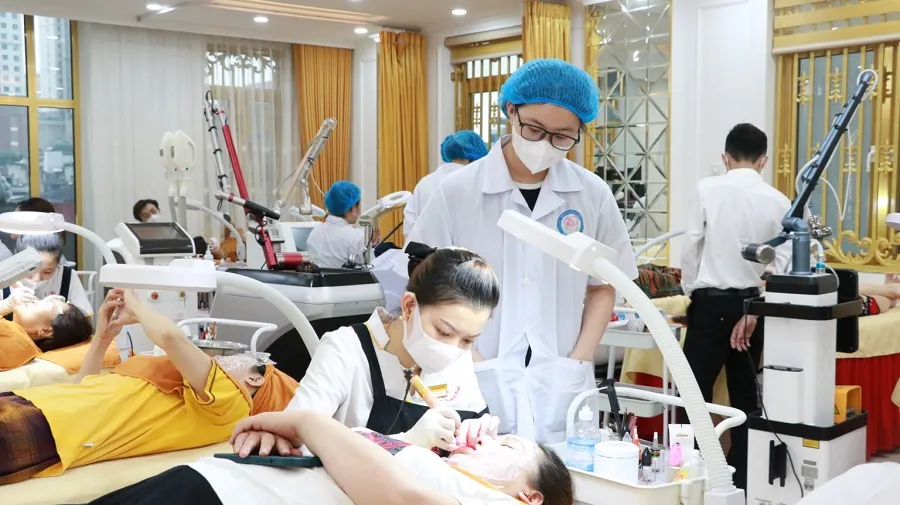 Trường Cao đẳng Y Hà Nội đào tạo ngành Chăm sóc sắc đẹp chuẩn y khoa
