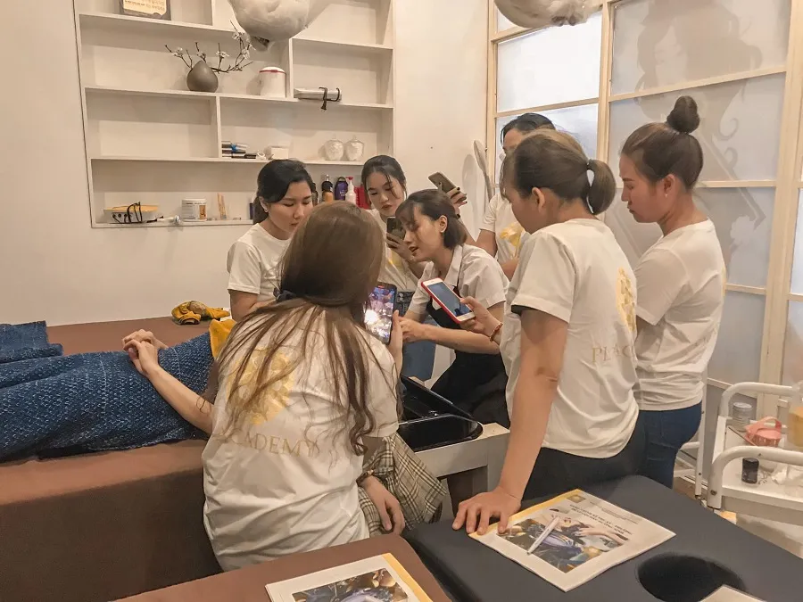 Học nghề trực tiếp tại Nàng Pơ Lang Spa