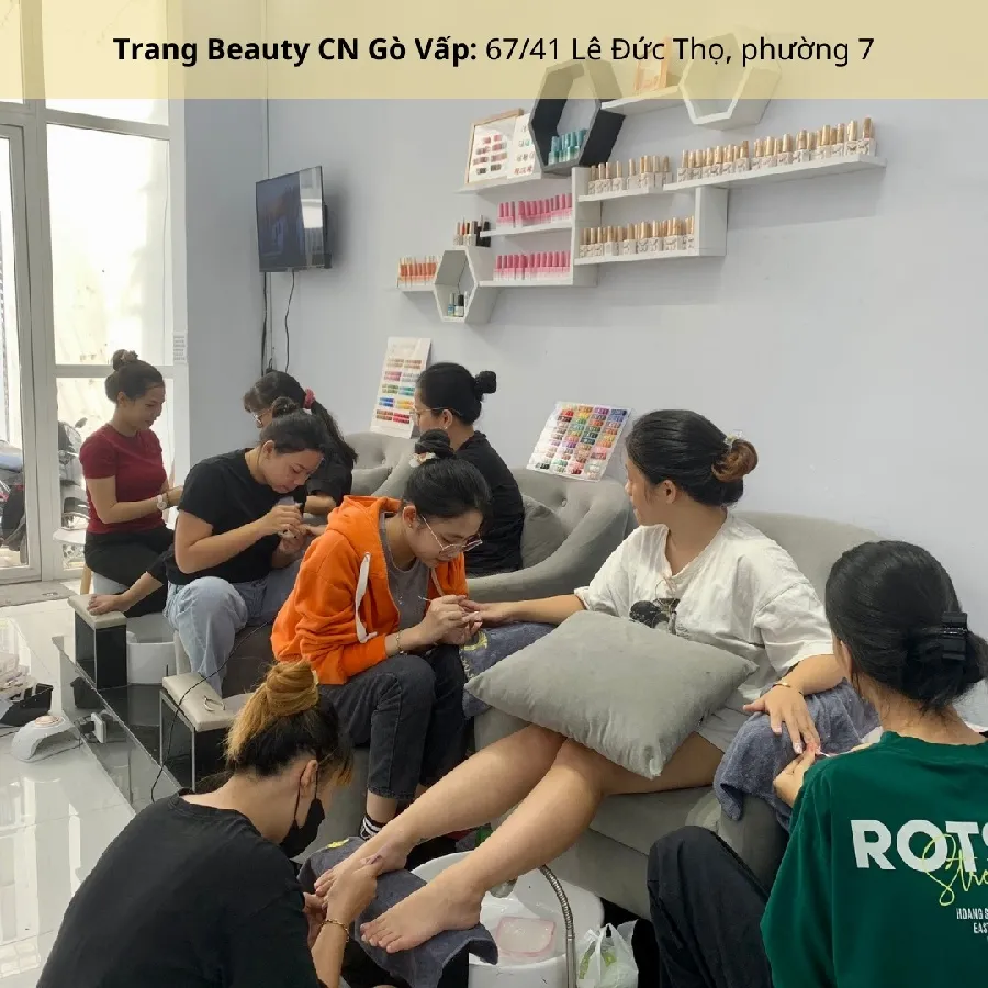 Không gian lớp học thực hành nail ở Trang Beauty Salon