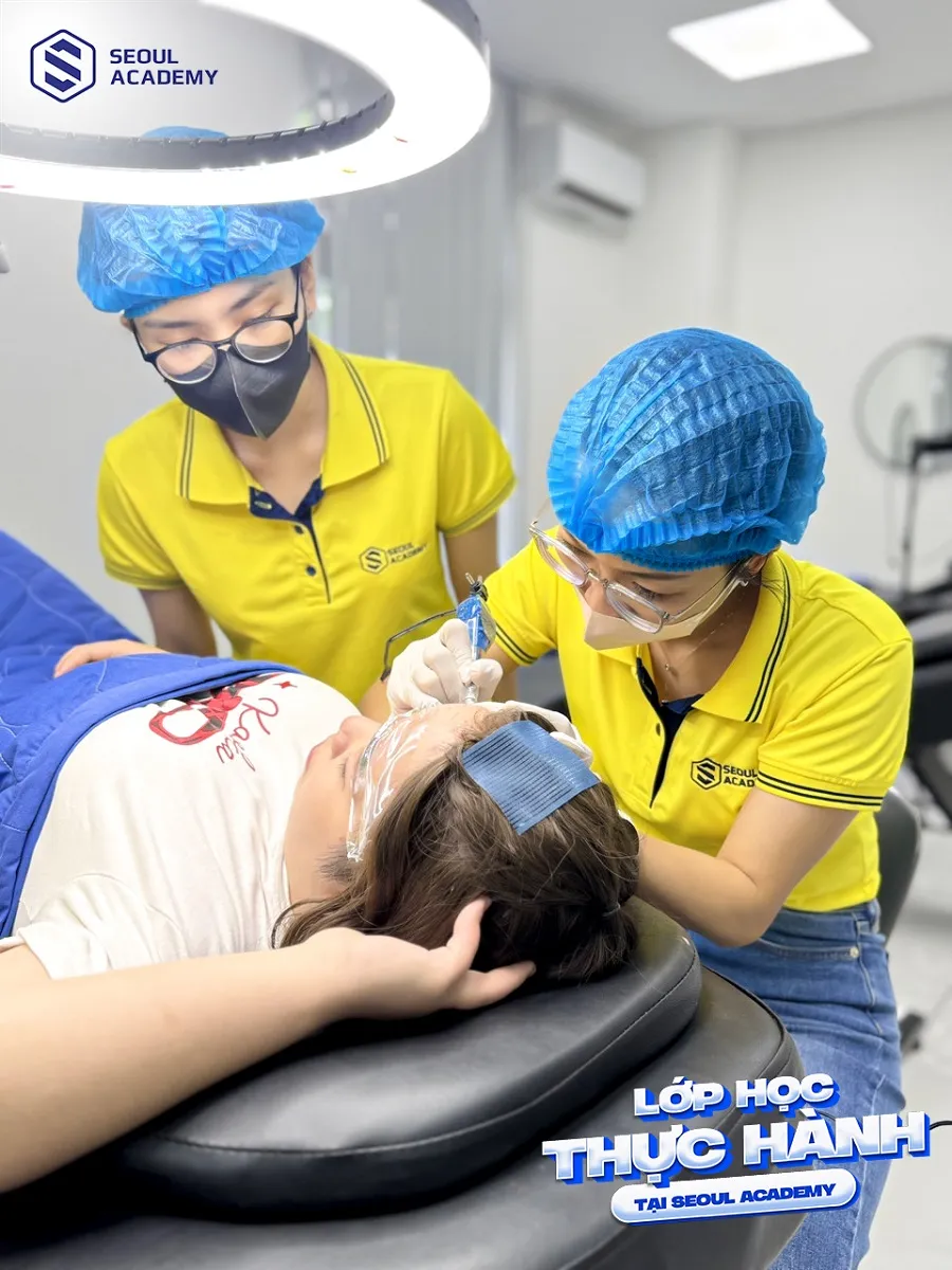 Học phun xăm có nhiều thách thức lớn đòi hỏi người học phải có sự quyết tâm cao độ