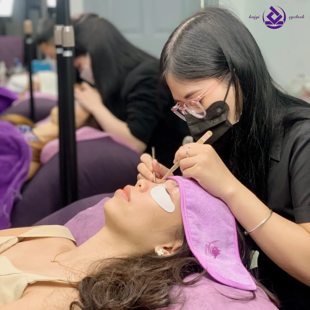 Lớp học thực hành nối mi tại Kaiyi Eyelash