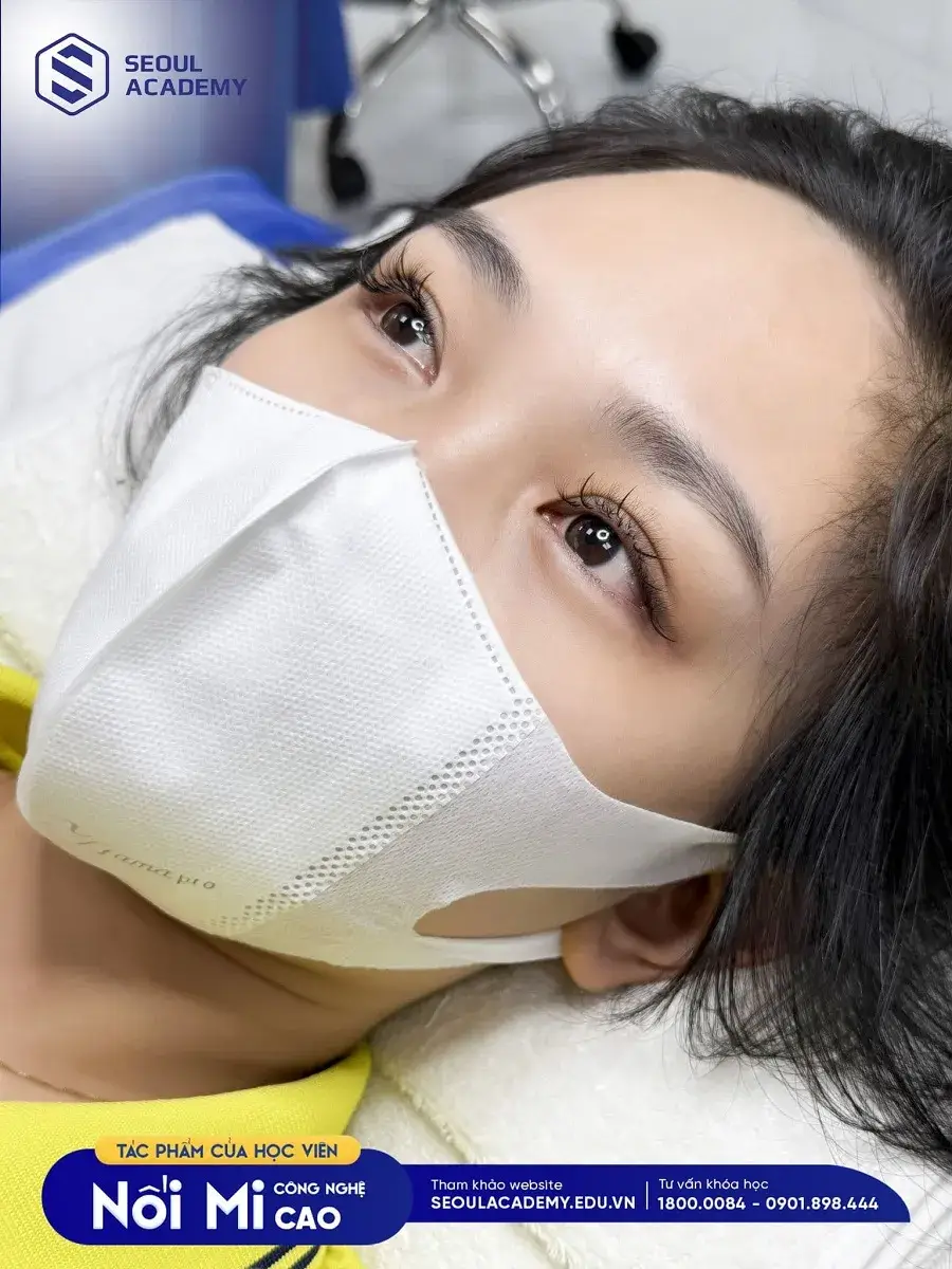 Học viên được thực hành nhiều kiểu nối mi khác