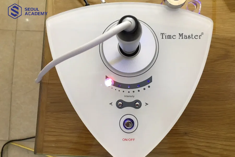 Máy xóa nhăn thường thấy ở các spa