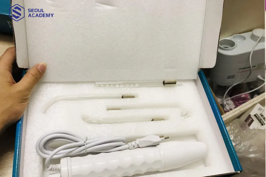 Máy điện tím với công dụng chống khuẩn, kháng viêm