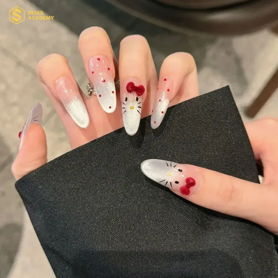 Những nét chấm bi sẽ giúp đôi tay bạn thêm phần nổi bật