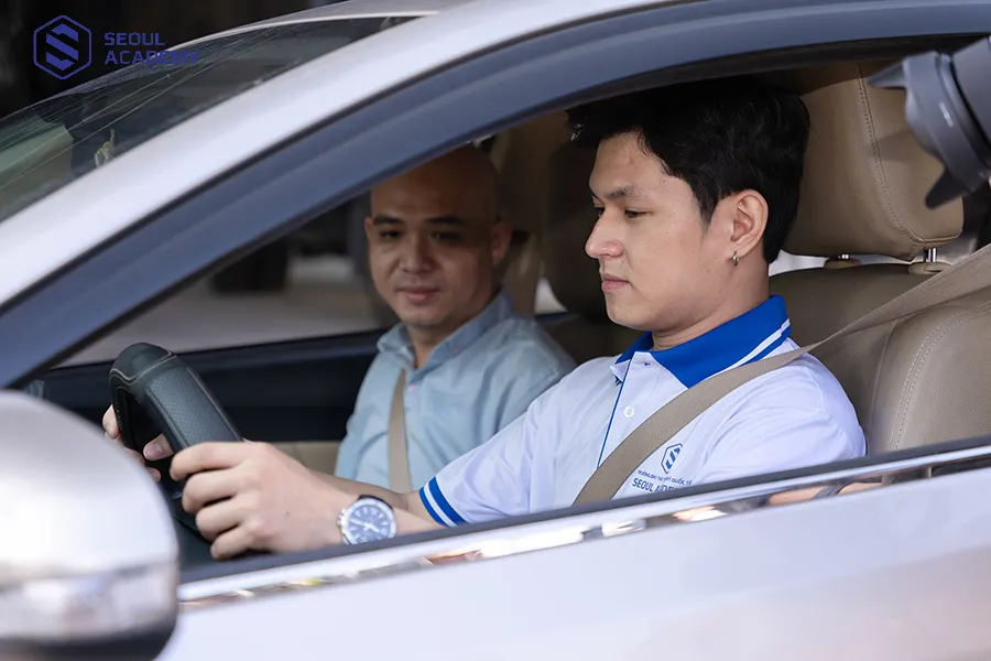 Bộ đội xuất ngũ có thể học lái xe ô tô