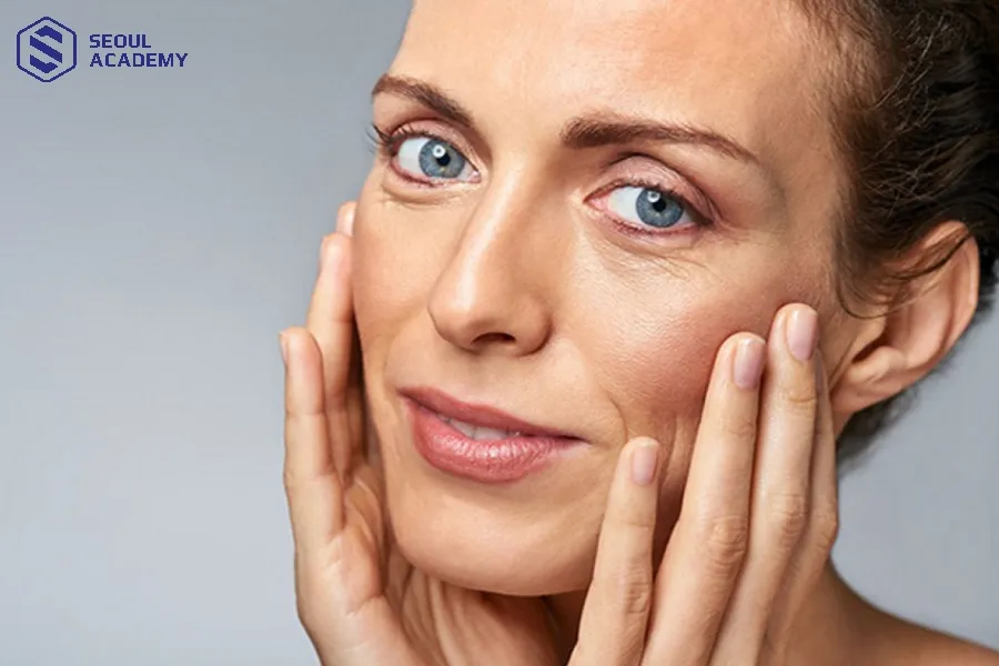 Làn da của phụ nữ sau 30 tuổi gặp nhiều vấn đề do nhiều nguyên nhân cả bên trong và bên ngoài