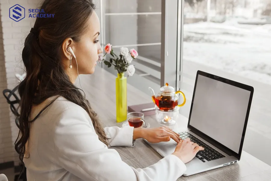 Dịch thuật là một việc làm cho học sinh cấp 2 ngay tại nhà