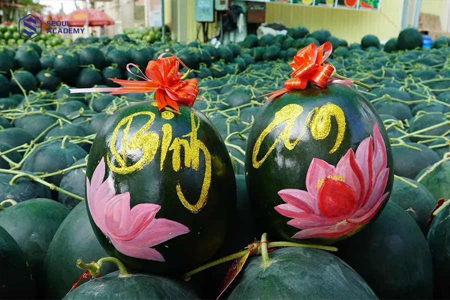 Tuổi Thìn nên ăn dưa hấu vào ngày 1 mùng tết để gặp may cả năm