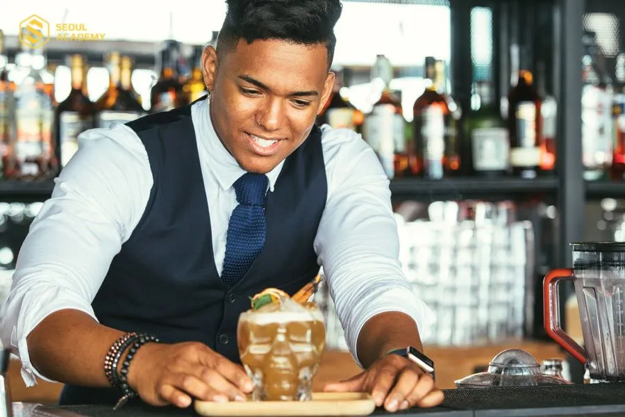 19 tuổi nên học nghề gì? Hiện nay nghề pha chế hay làm bánh cũng đang rất thiếu nguồn nhân lực