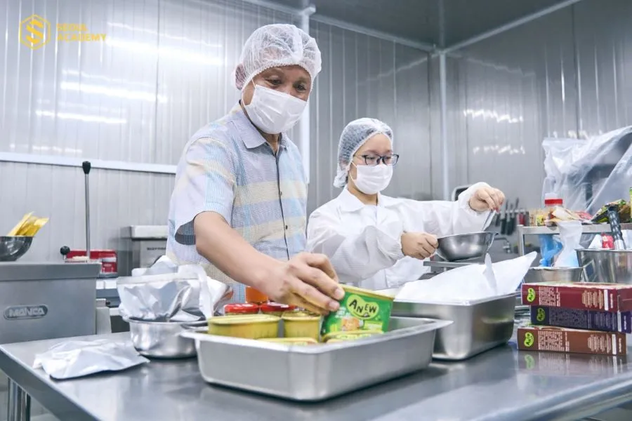 Hiện nay, mô hình đồ ăn nhanh hay đồ uống mang đi không yêu cầu quá lớn nên những bạn trẻ có thể khởi nghiệp với công việc này