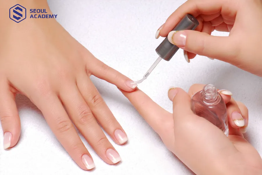 Dưỡng móng mỗi ngày để có một bộ móng khỏe