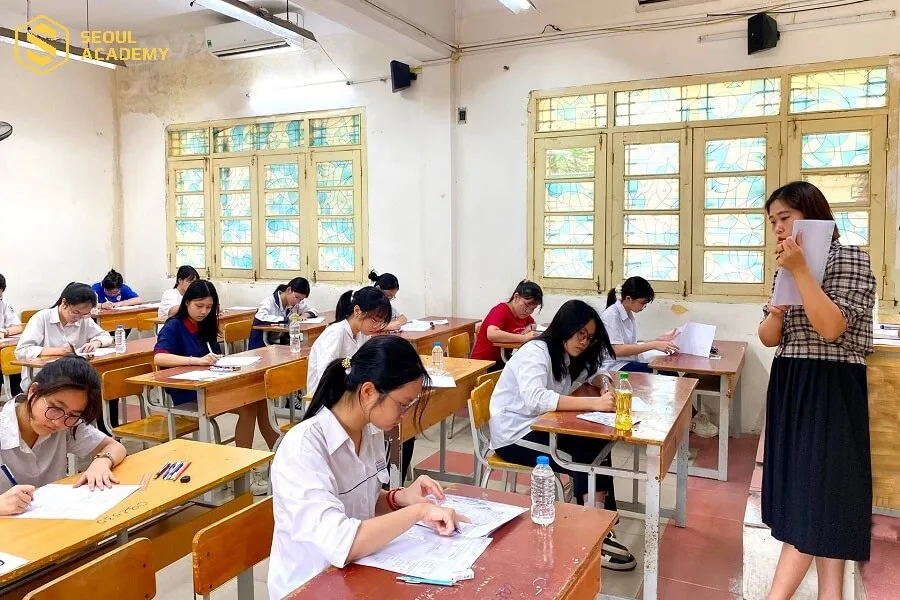 Bên cạnh việc tiếp tục học cấp 3 bạn có thể lựa chọn học nghề hoặc các hình thức học khác