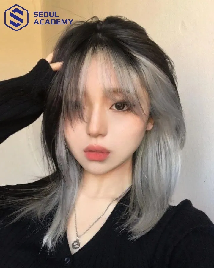 Tóc nhuộm highlight màu đỏ quyến rũ đầy đam mê