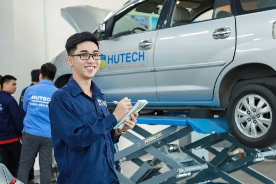 Kiến thức lý thuyết đến thực hành đều được đào tạo chuyên sâu