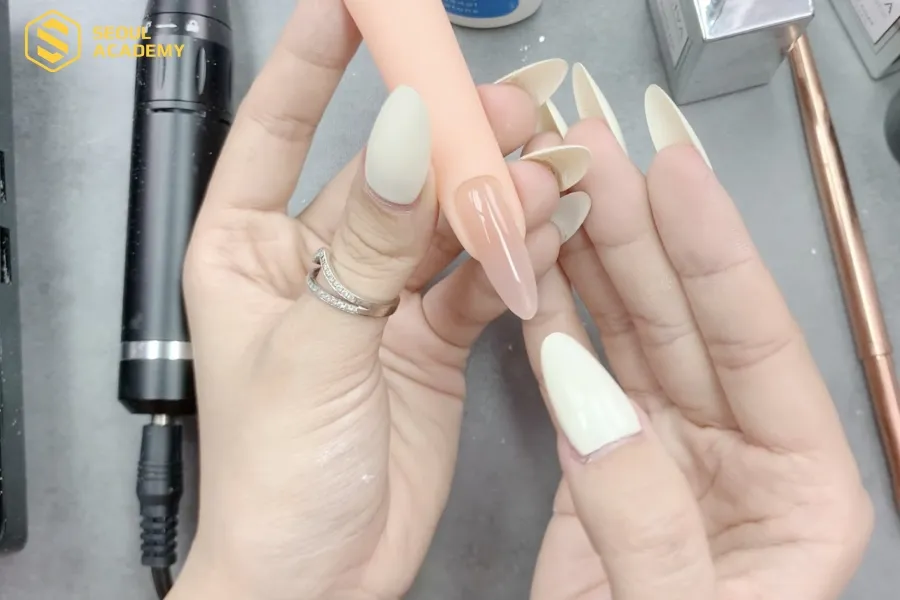 Móng đắp gel khi hoàn thành siêu đẹp