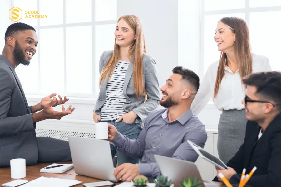 Xây dựng các mối quan hệ giúp mở rộng cơ hội nghề nghiệp, gia tăng thu nhập bền vững