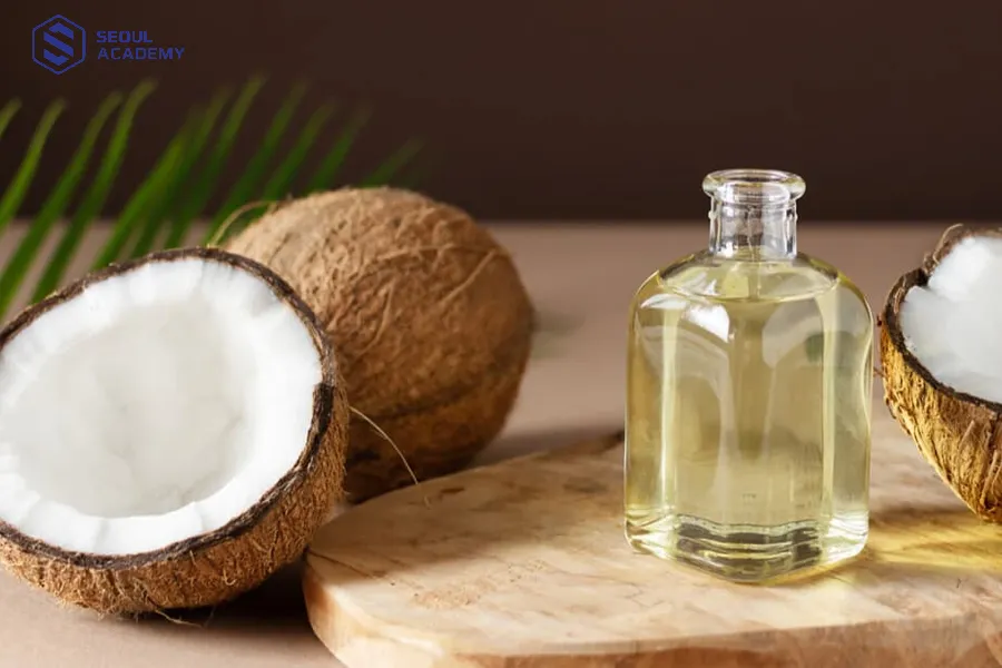 Dưỡng môi với dầu dừa