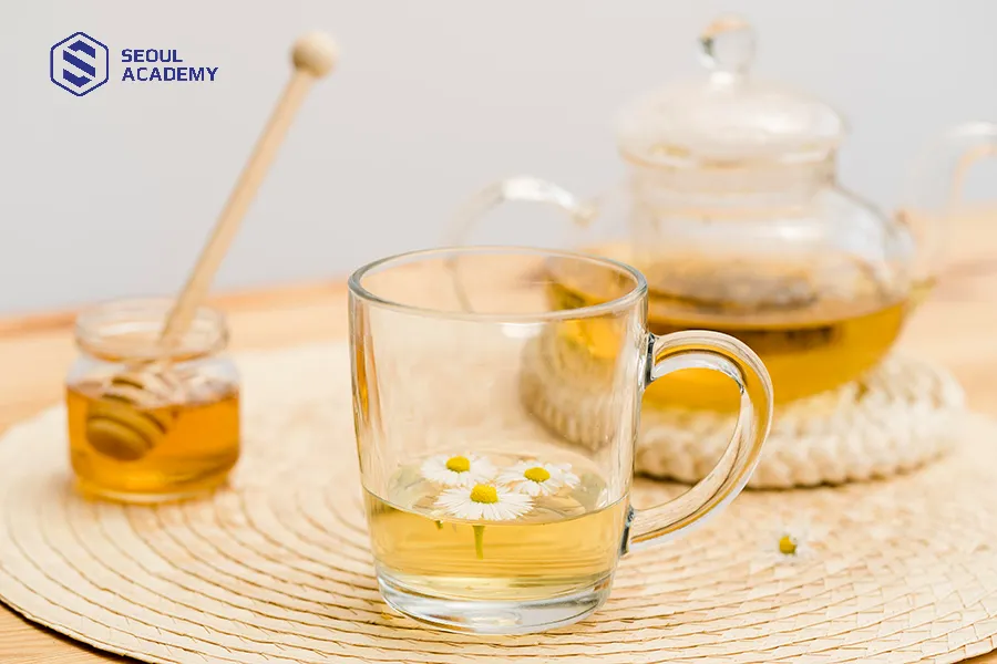 Trà táo đỏ kỷ tử sẽ dễ uống hơn khi có mật ong Trà táo đỏ kỷ tử sẽ dễ uống hơn khi có mật ong