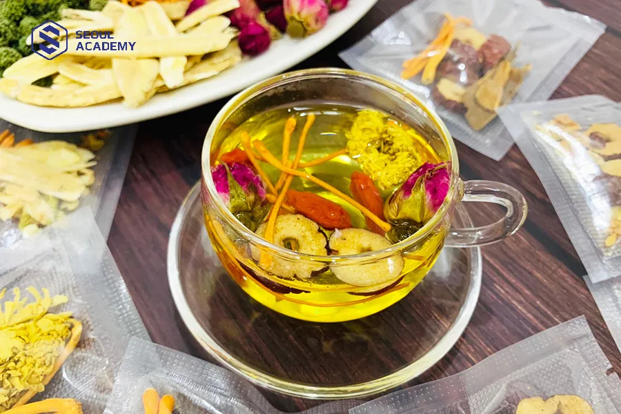 Hoa cúc tăng hương thơm và màu sắc cho trà Hoa cúc tăng hương thơm và màu sắc cho trà