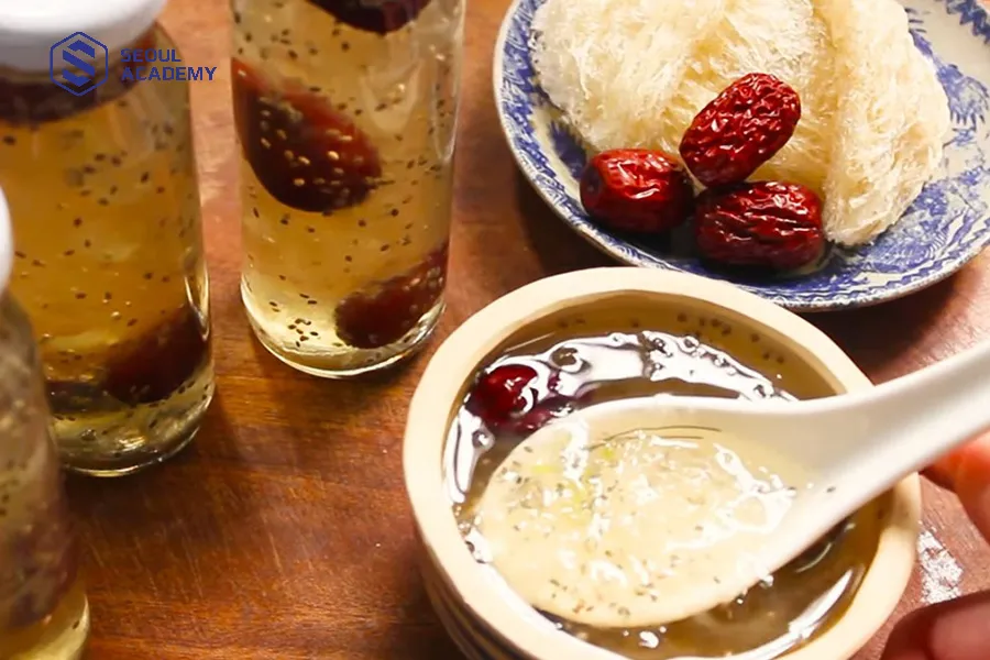 Trà táo đỏ kỷ tử nấu cùng hạt chia đơn giản, giúp giải nhiệt tốt Trà táo đỏ kỷ tử nấu cùng hạt chia đơn giản, giúp giải nhiệt tốt