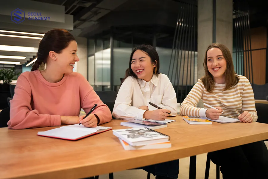 Học nhóm là cách vượt qua chán nản trong học tập Học nhóm là cách vượt qua chán nản trong học tập