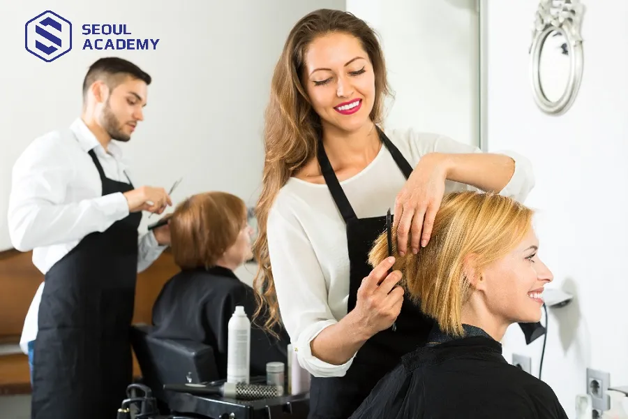 Yếu tố ảnh hưởng đến chi phí học nghề tóc