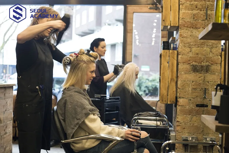 Học nghề tóc tại các salon