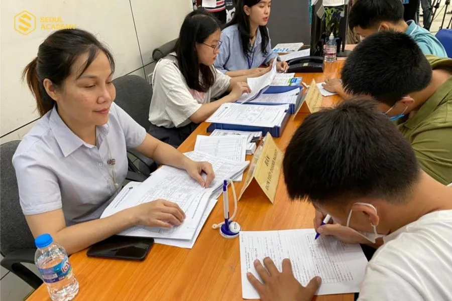 Thời gian học nghề khá ngắn, chi phí học không quá cao và khi học xong, bạn có thể nhanh chóng ra làm