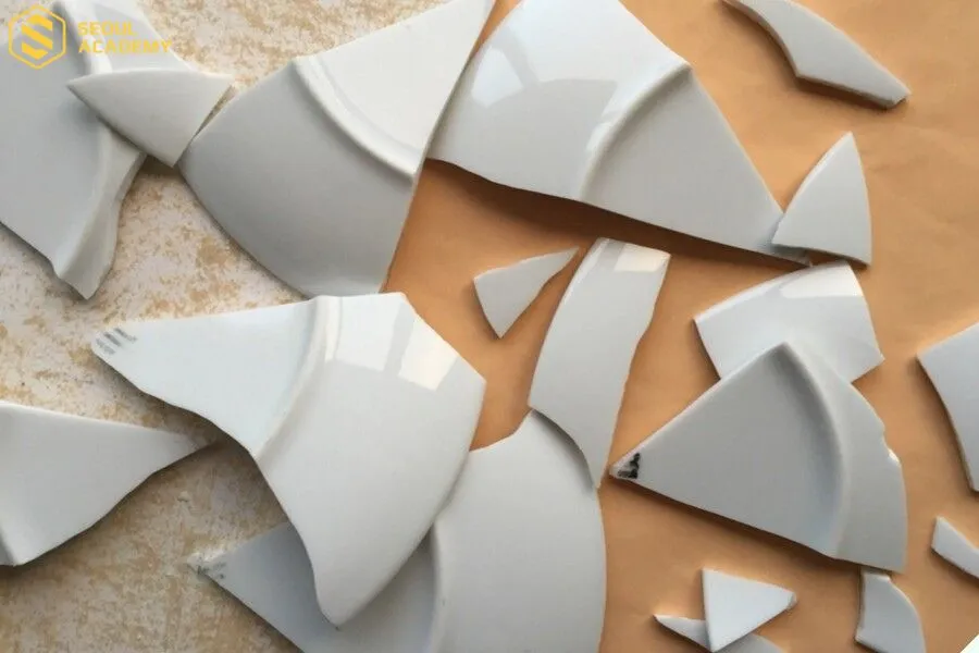 Làm vỡ đồ đạc ngày đầu tháng là không may mắn