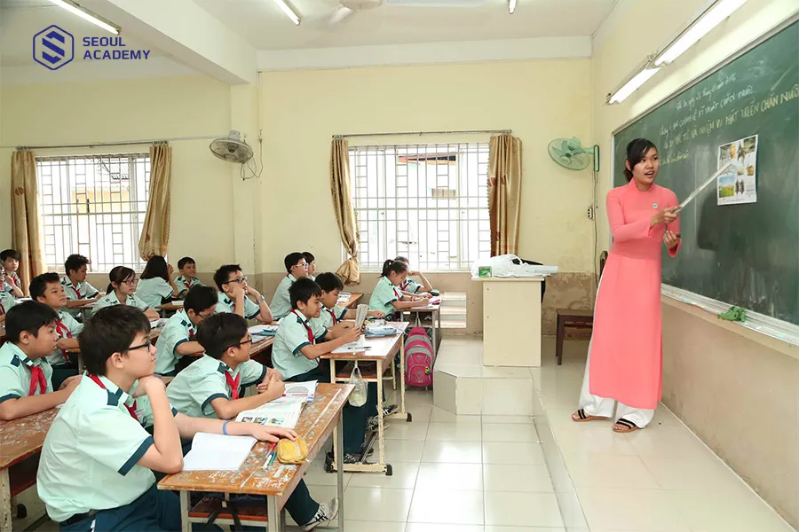 Ngành sư phạm rất phù hợp với con gái học khối D