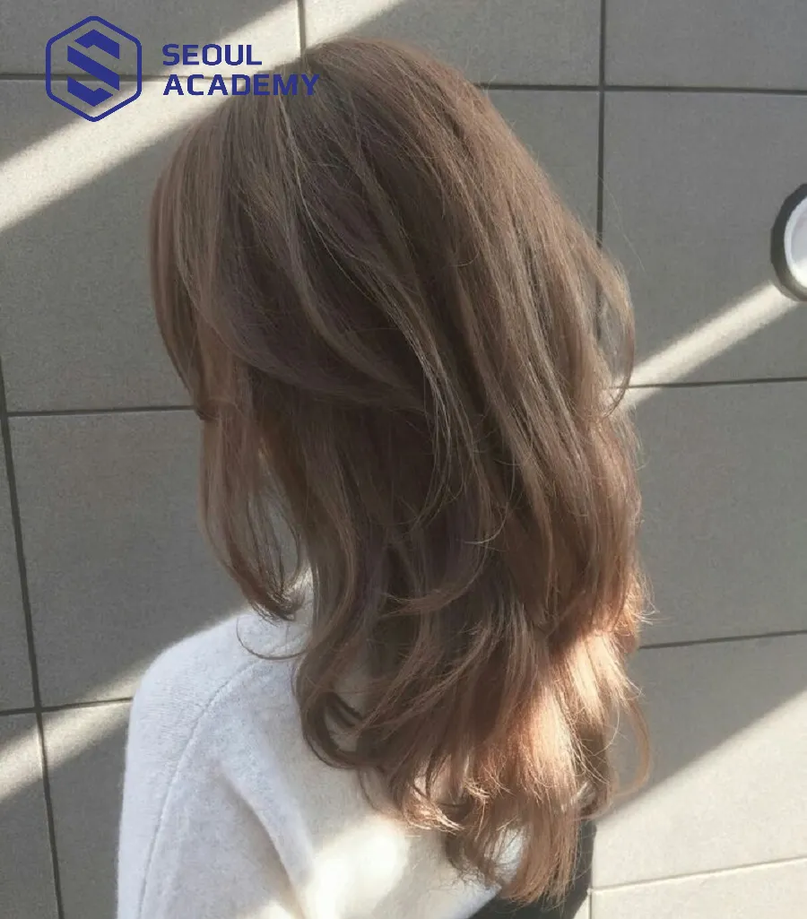 Màu nhuộm tóc nâu trà sữa tone lạnh đẹp