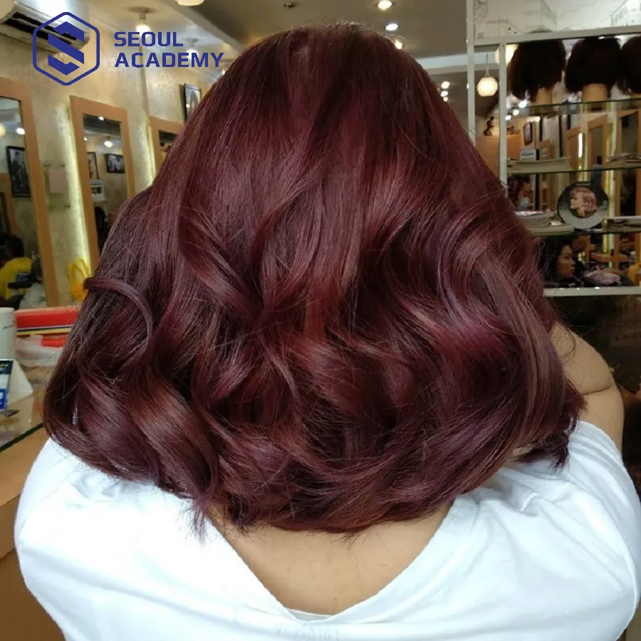 Màu tóc nâu trà sữa berry đang được rất nhiều chị em ưa chuộng hiện nay