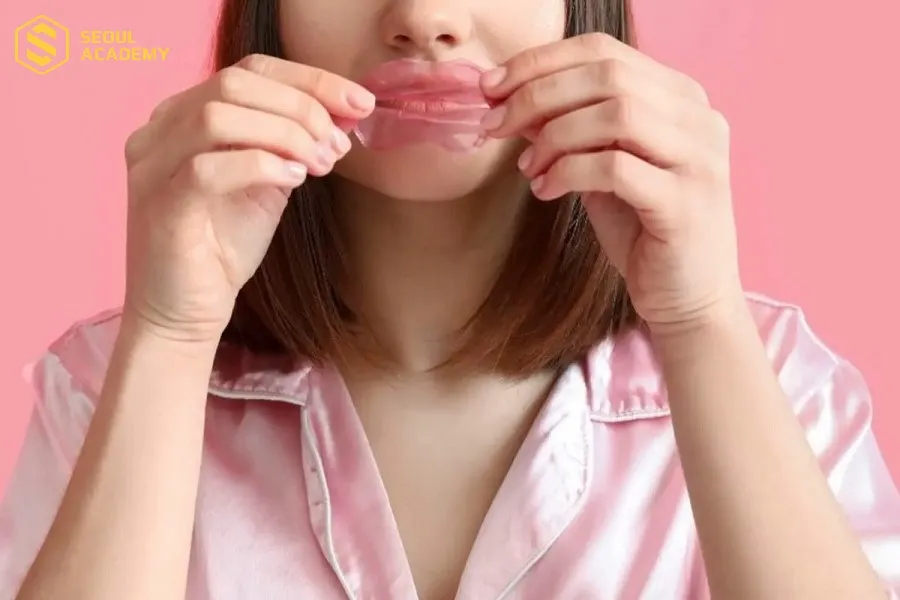 Quá trình bong vảy môi sau phun xăm đều và nhanh bong là dấu hiệu tốt