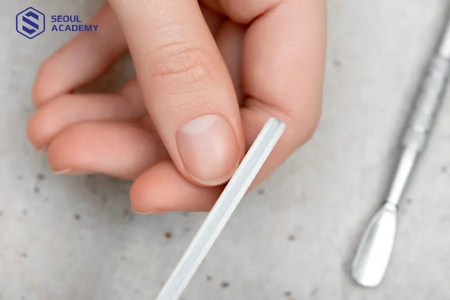 Cắt móng tay cách thời điểm 2-3 tuần/ lần là hợp lý