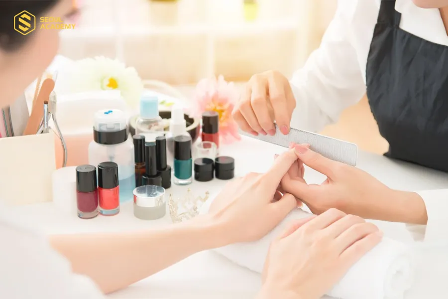 Các gói dịch vụ làm móng đa dạng giúp khách hàng thoải mái lựa chọn